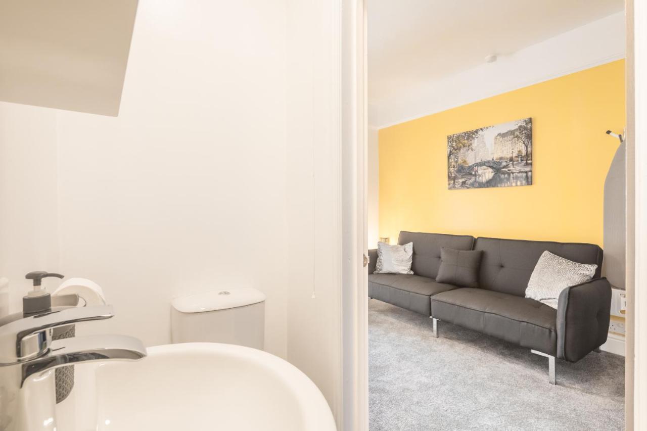 Private Room 5 With Kitchenette By Cb Stays No Minimum Stays Cambridge  Ngoại thất bức ảnh