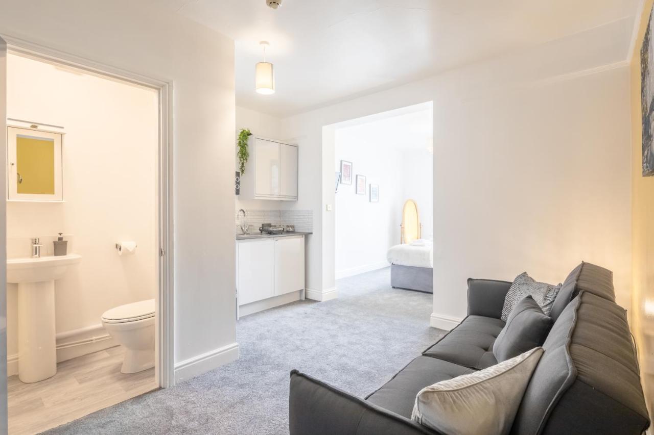 Private Room 5 With Kitchenette By Cb Stays No Minimum Stays Cambridge  Ngoại thất bức ảnh