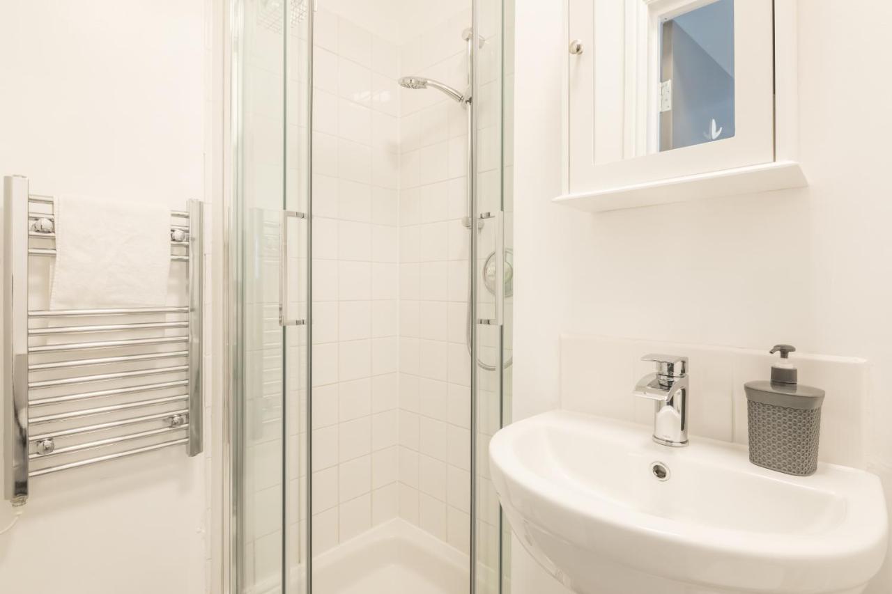 Private Room 5 With Kitchenette By Cb Stays No Minimum Stays Cambridge  Ngoại thất bức ảnh